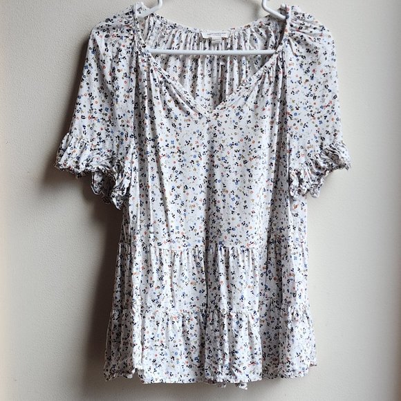 NWOT beachlunchlounge Floral V-Neck Ruffled Blouse Size XS - Picture 1 of 14